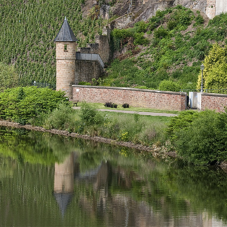 Kopie Provence 2014 +20140529_0744 als Smart-Objekt-1.jpg - Auf zur großen Tour in die Provence - erster Anlaufpunkt ist Saarburg - Blick vom Stellplatz aus